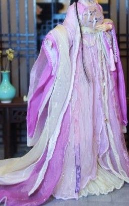 Sisters Qipao Elegance at Her Brothers Wedding
