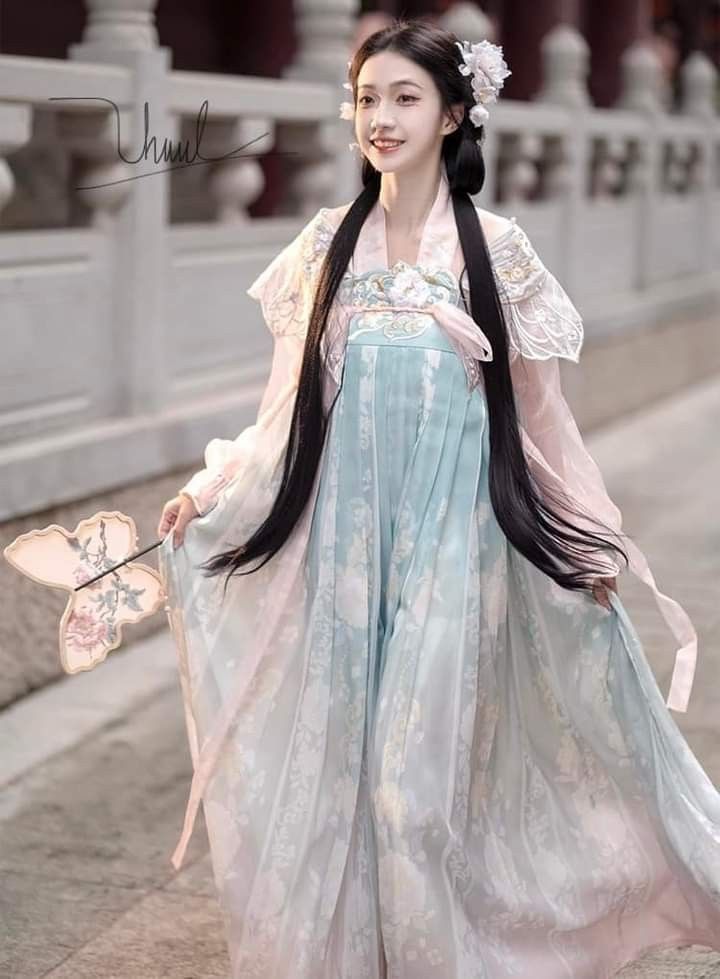 Original and Authentic Horseface Skirt Ensemble A Fashionable Journey Original and Authentic Horseface Skirt Ensemble A Fashionable Journey