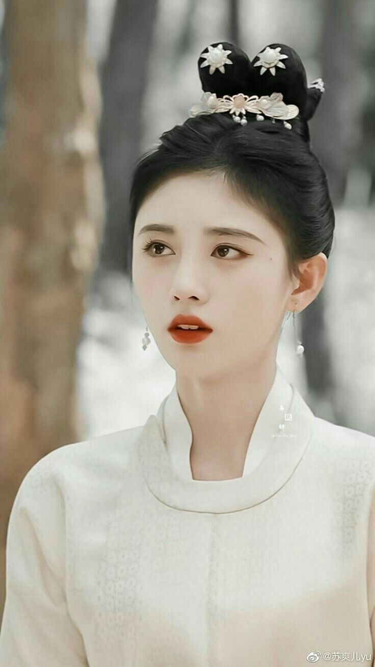 A Complete Guide to Traditional Hanfu Horse-Tail Skirt:The Full Ancient Costume Experience A Complete Guide to Traditional Hanfu Horse-Tail Skirt:The Full Ancient Costume Experience