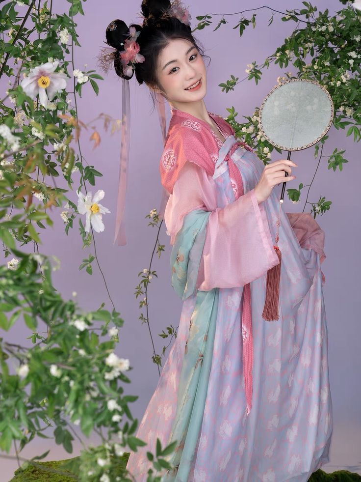 The Mid-Sleeve Cheongsam Dance Costume:A Blend of Tradition and Modernity The Mid-Sleeve Cheongsam Dance Costume:A Blend of Tradition and Modernity