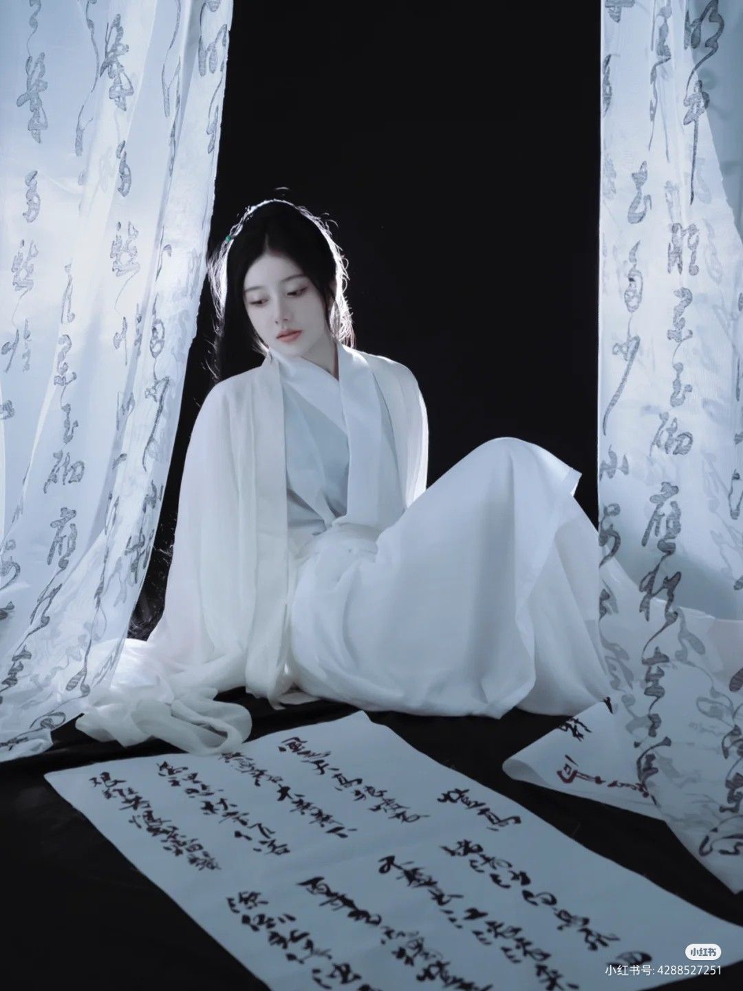 Embroidered Hanfu for Girl Children:A Glimpse into the Splendid Art of Traditional Chinese Dress Embroidered Hanfu for Girl Children:A Glimpse into the Splendid Art of Traditional Chinese Dress