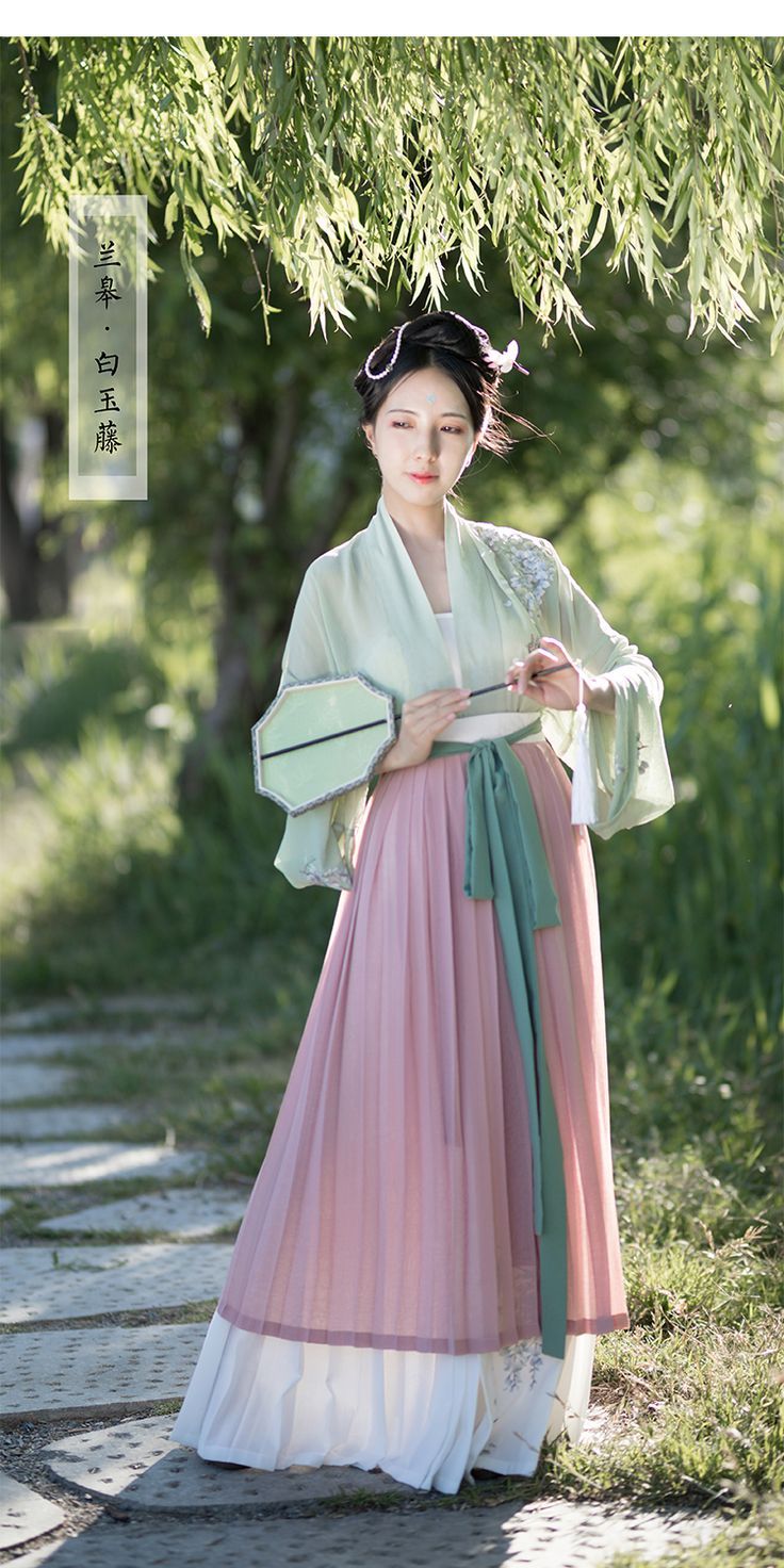 Womens Tang-Style Clothing for Autumn Winter:A Blend of Tradition and Modernity Womens Tang-Style Clothing for Autumn Winter:A Blend of Tradition and Modernity