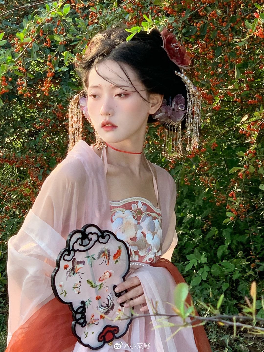 Plus Size Open-Fork Cheongsam:A Fashion Statement with a Cultural Twist Plus Size Open-Fork Cheongsam:A Fashion Statement with a Cultural Twist