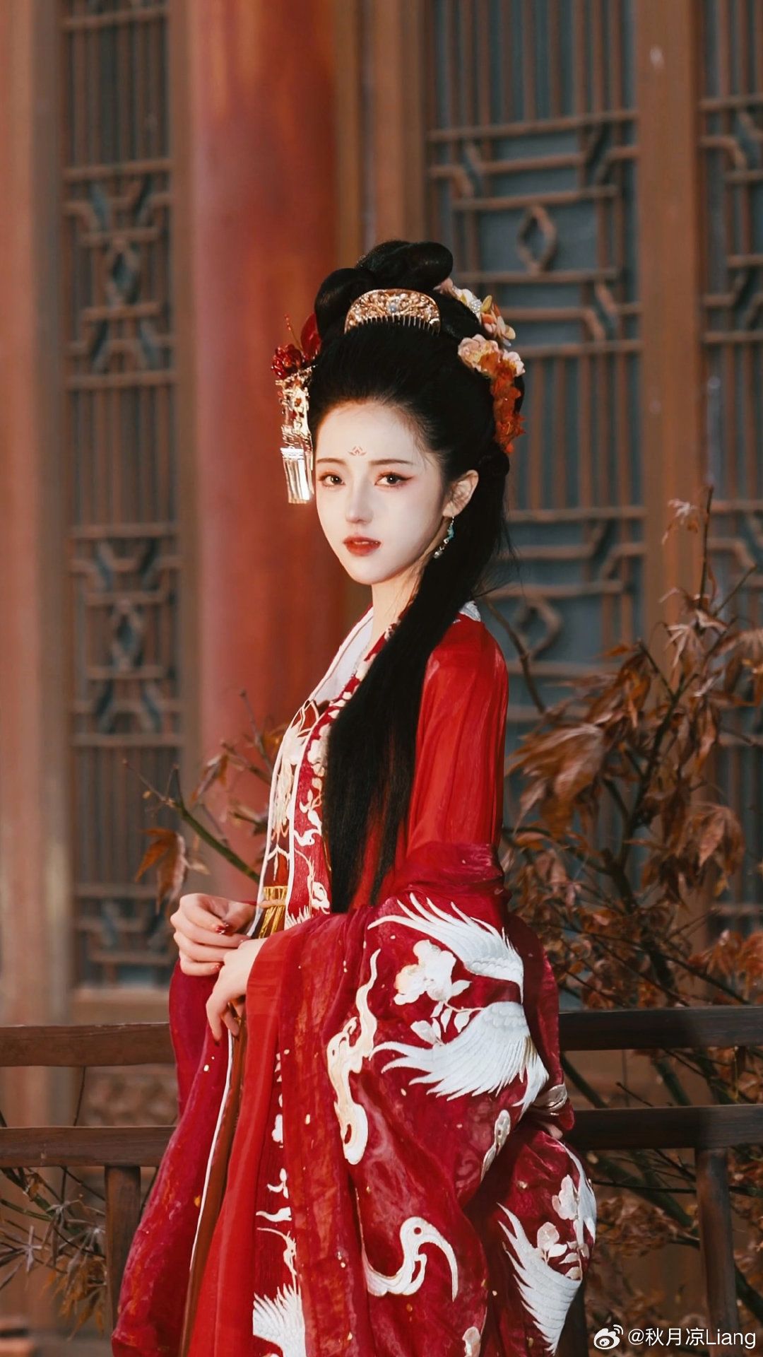 Traditional Elegance in Childrens Hanfu Fashion:A Glimpse into the World of Ancient Chinese童装古装女汉服 Traditional Elegance in Childrens Hanfu Fashion:A Glimpse into the World of Ancient Chinese童装古装女汉服