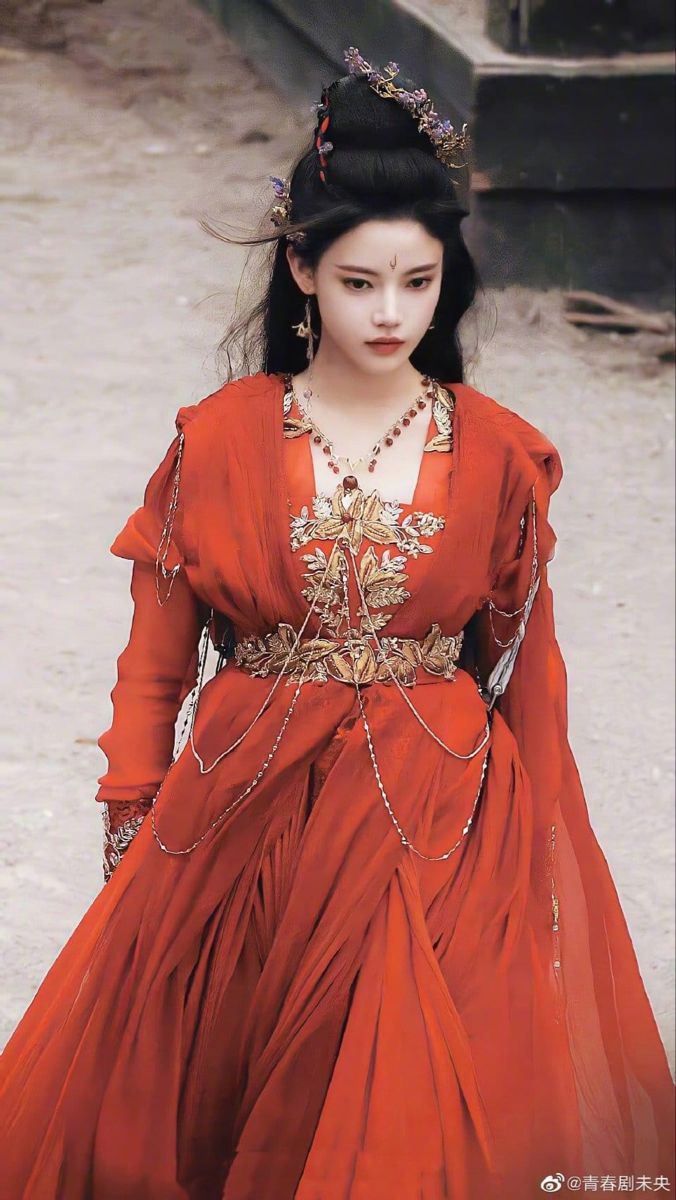 The Child Heroine in Hanfu,Unveiling the Power of a Female Warrior in Traditional Splendor The Child Heroine in Hanfu,Unveiling the Power of a Female Warrior in Traditional Splendor
