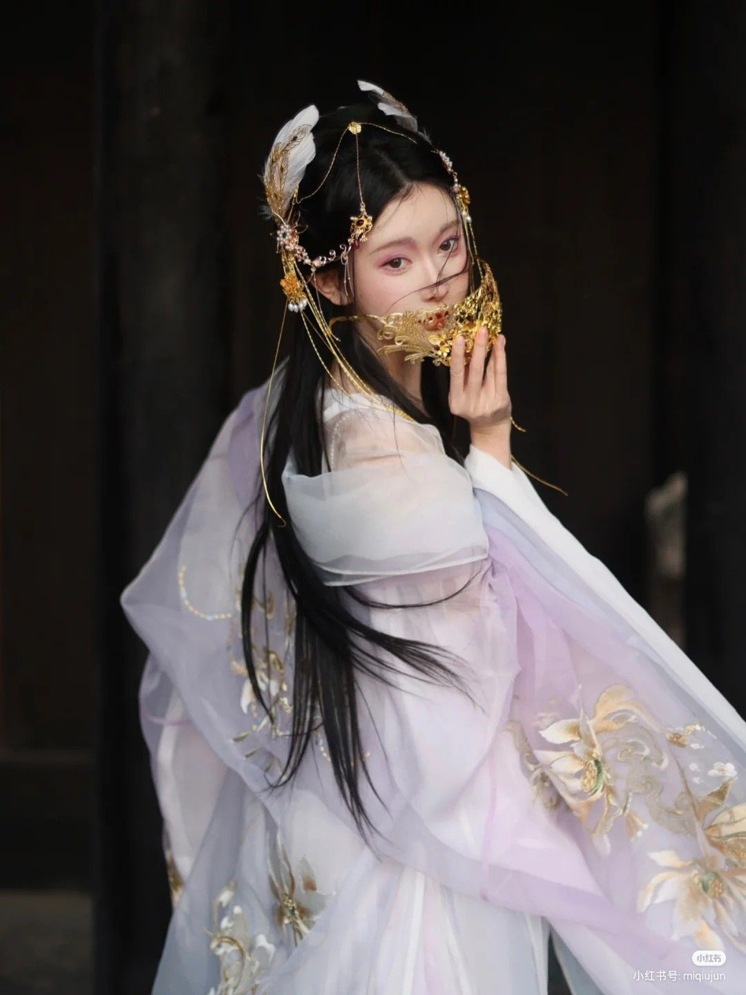 Ancient Hairdos and Hair Buns in Traditional Chinese Costume Ancient Hairdos and Hair Buns in Traditional Chinese Costume
