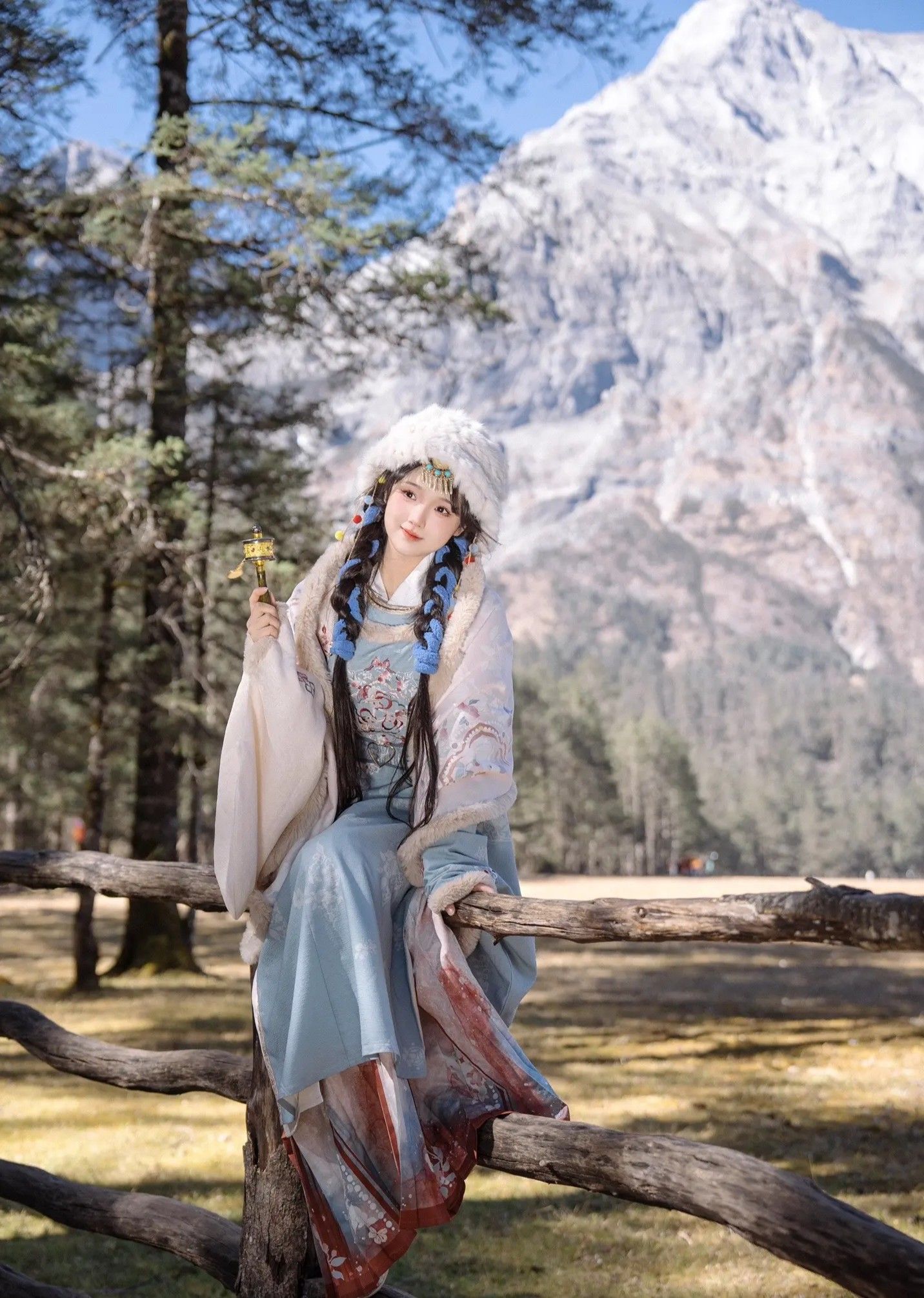 The Enchantment of Fish-Pattern Cheongsam:A Cultural Journey The Enchantment of Fish-Pattern Cheongsam:A Cultural Journey