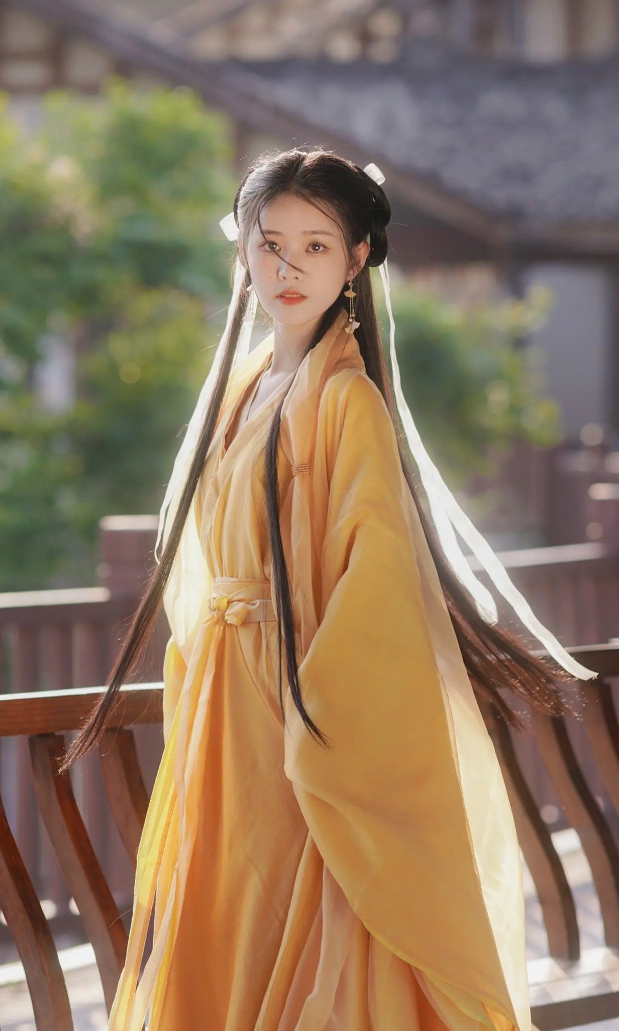 Children in Traditional Chinese Style:The Allure of Moon-White Horseface Skirt Children in Traditional Chinese Style:The Allure of Moon-White Horseface Skirt
