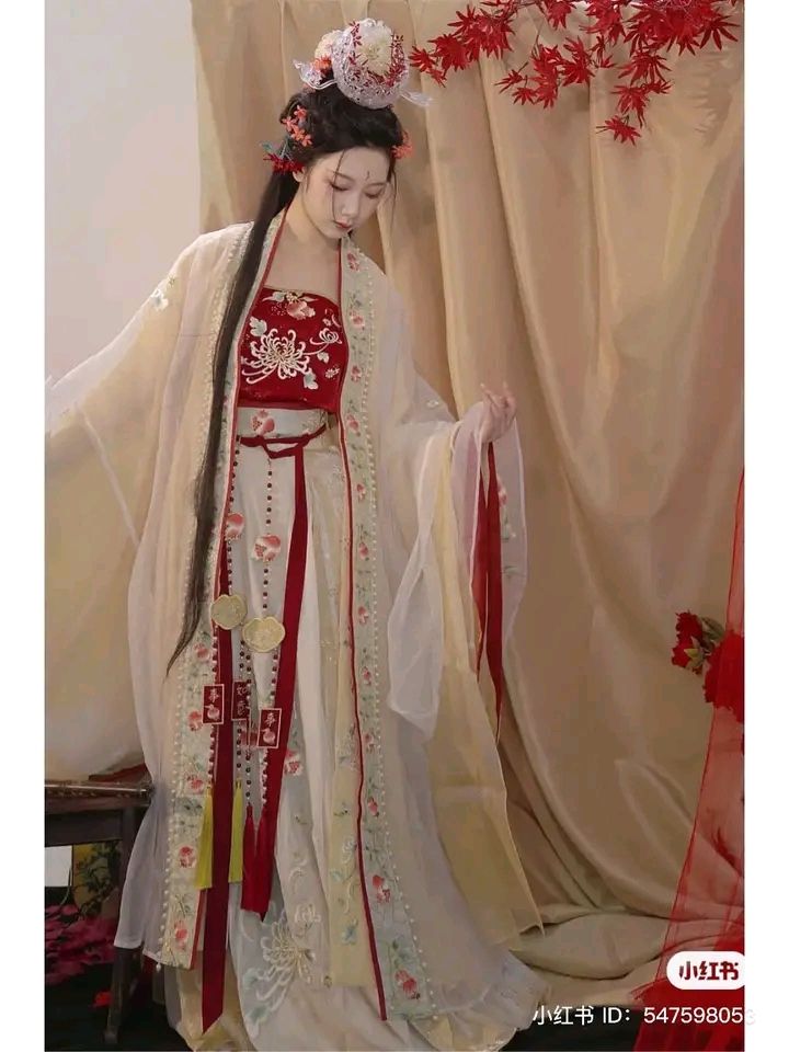 Traditional Charm of Chinese Cheongsam:The Allure of Girls Qipao in Han Style Traditional Charm of Chinese Cheongsam:The Allure of Girls Qipao in Han Style