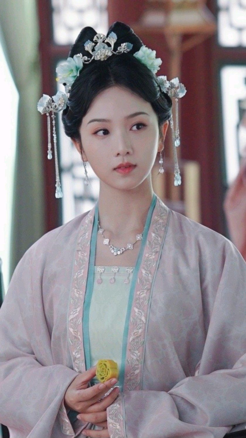 Hanfu Pants:Embracing the Chinese Heritage in Modern Fashion Hanfu Pants:Embracing the Chinese Heritage in Modern Fashion