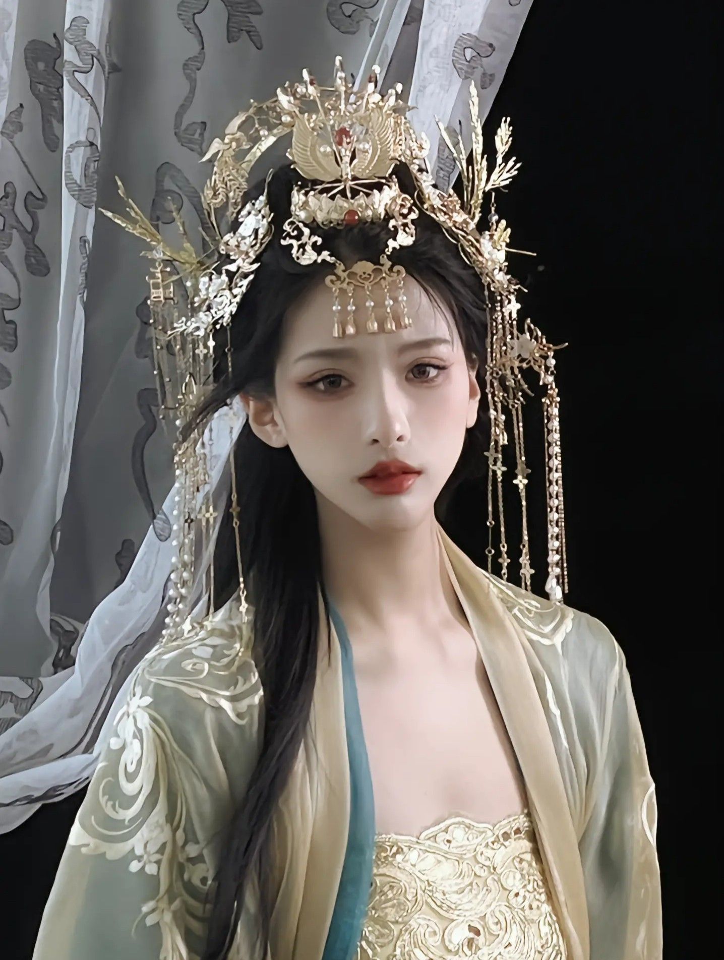 Green-Tinted Hanfu Costumes for Little Girls:A Glimpse into Traditional Chinese Splendor Green-Tinted Hanfu Costumes for Little Girls:A Glimpse into Traditional Chinese Splendor