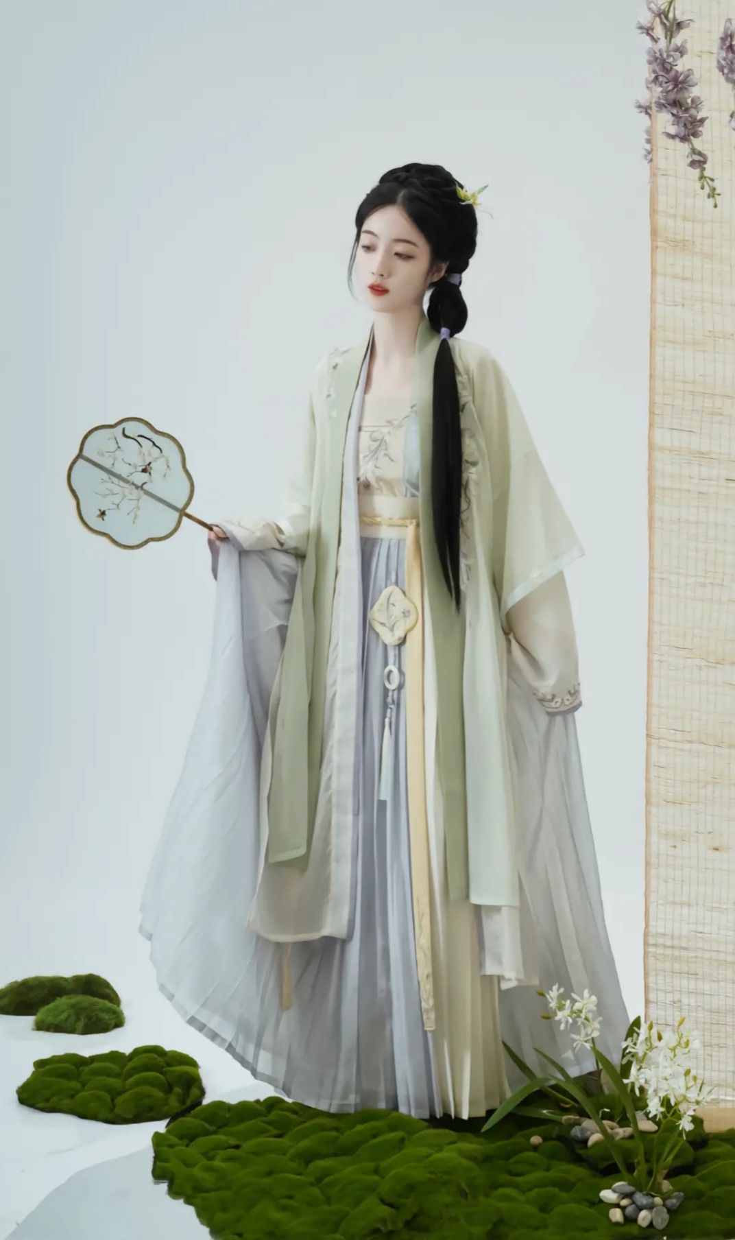 Adult Hair Accessories in Hanfu Fashion:A Cultural Exploration Adult Hair Accessories in Hanfu Fashion:A Cultural Exploration