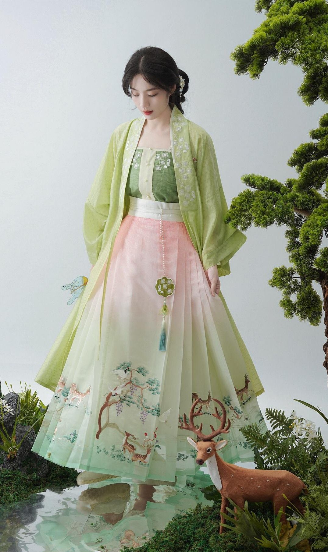 Reinventing the Cheongsam:A Summer-Ready Long Dress with Modern Updates Reinventing the Cheongsam:A Summer-Ready Long Dress with Modern Updates