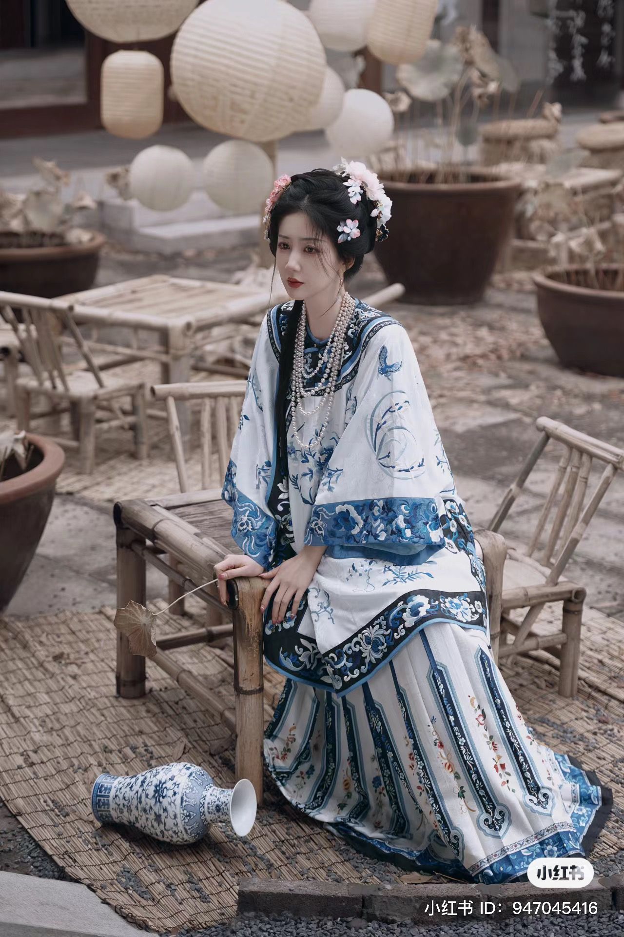 Reinventing the Tang-Style Cheongsam:The Modern Qipao Evolution Reinventing the Tang-Style Cheongsam:The Modern Qipao Evolution