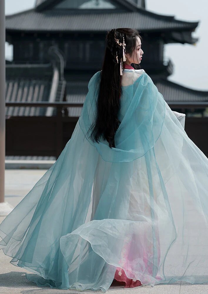 Adult Womens Hanfu Fashion:A仙气的 Journey Through Time Adult Womens Hanfu Fashion:A仙气的 Journey Through Time