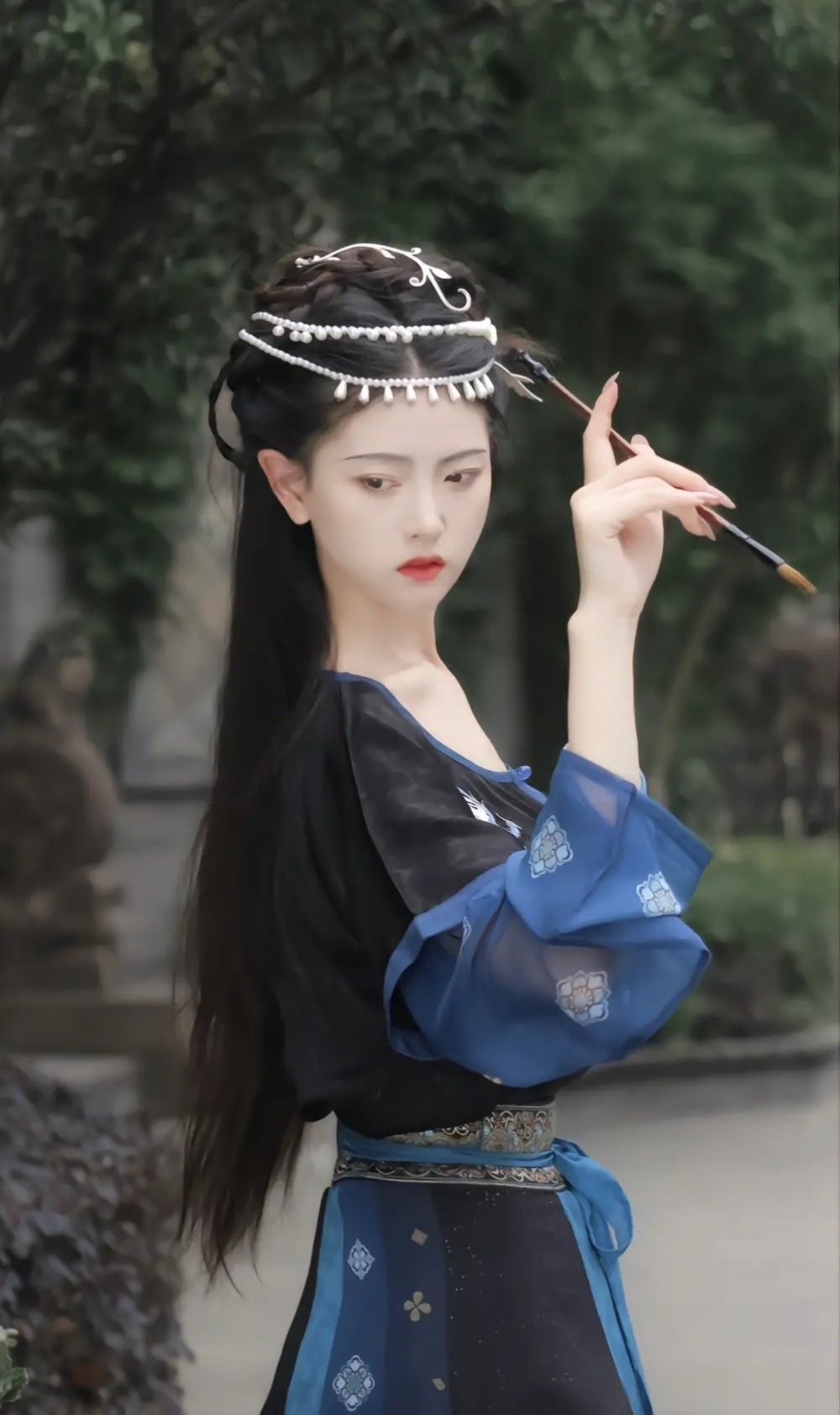 Original Tang-Style Hanfu Womens Ancient Costume:Embracing the Essence of Chinese Heritage Original Tang-Style Hanfu Womens Ancient Costume:Embracing the Essence of Chinese Heritage