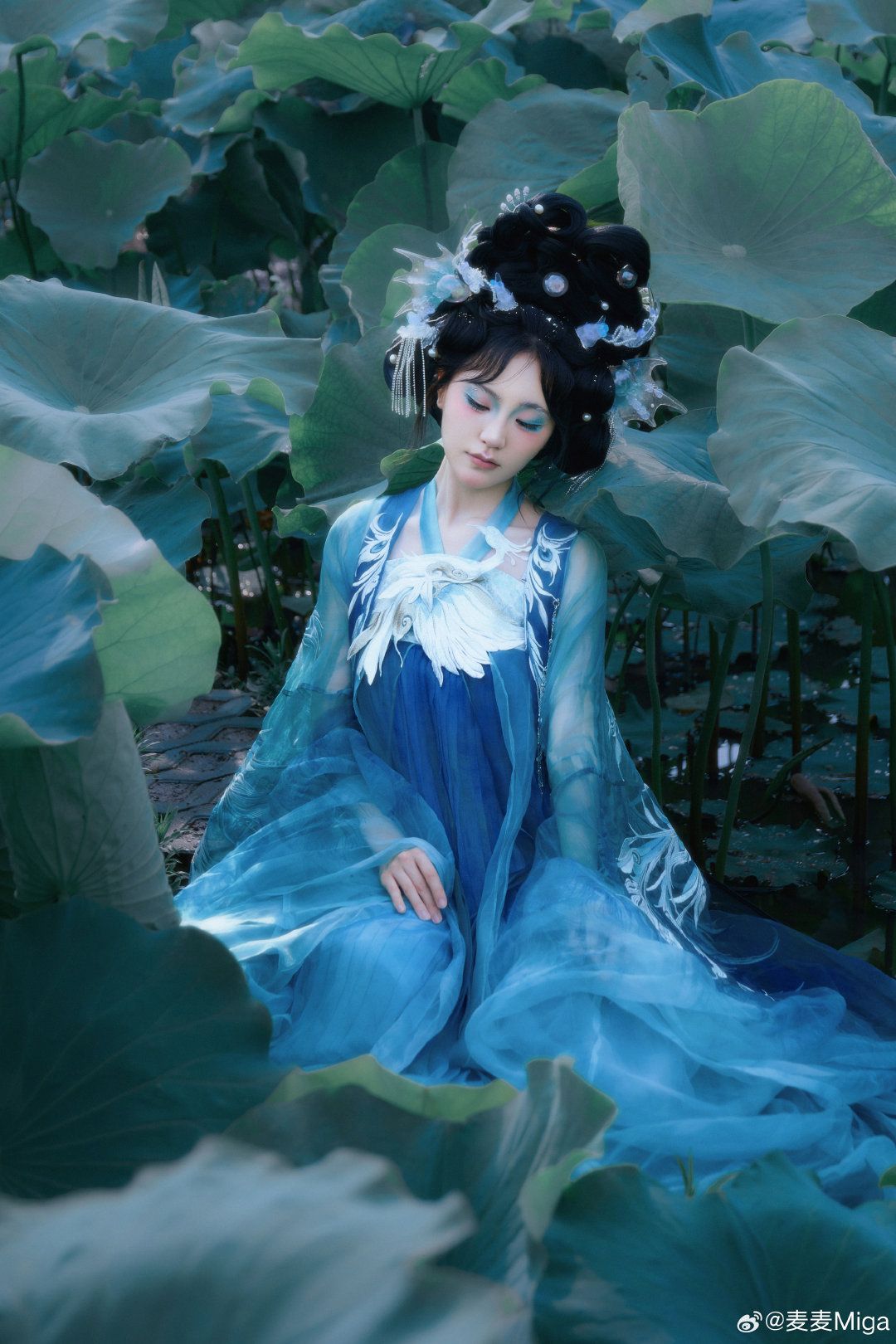 The Evolution of Cheongsam to Bikinis:A Cultural Exploration The Evolution of Cheongsam to Bikinis:A Cultural Exploration