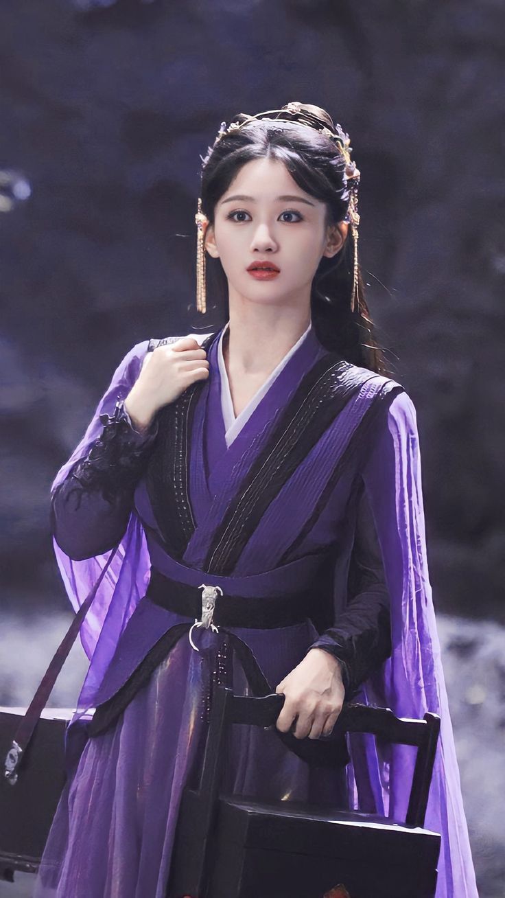 The Art of Hair Binding with Traditional Hanfu Costumes:A Guide to Zha Tou Sheng The Art of Hair Binding with Traditional Hanfu Costumes:A Guide to Zha Tou Sheng