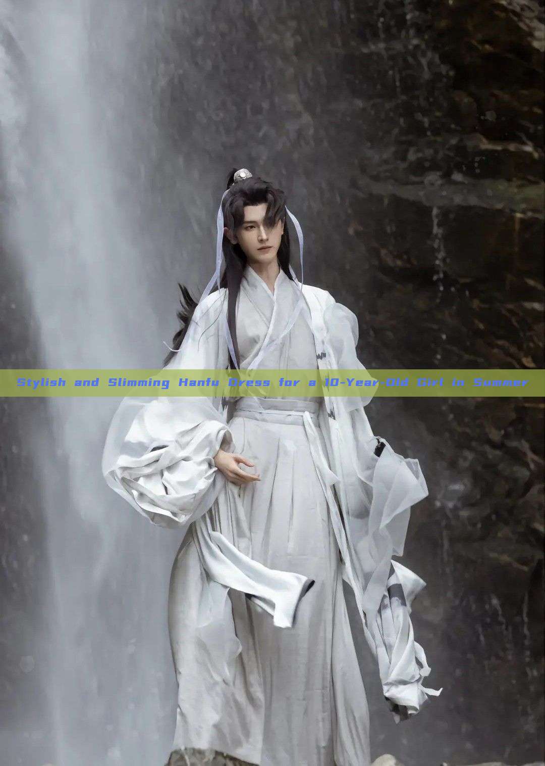 Stylish and Slimming Hanfu Dress for a 10-Year-Old Girl in Summer Stylish and Slimming Hanfu Dress for a 10-Year-Old Girl in Summer