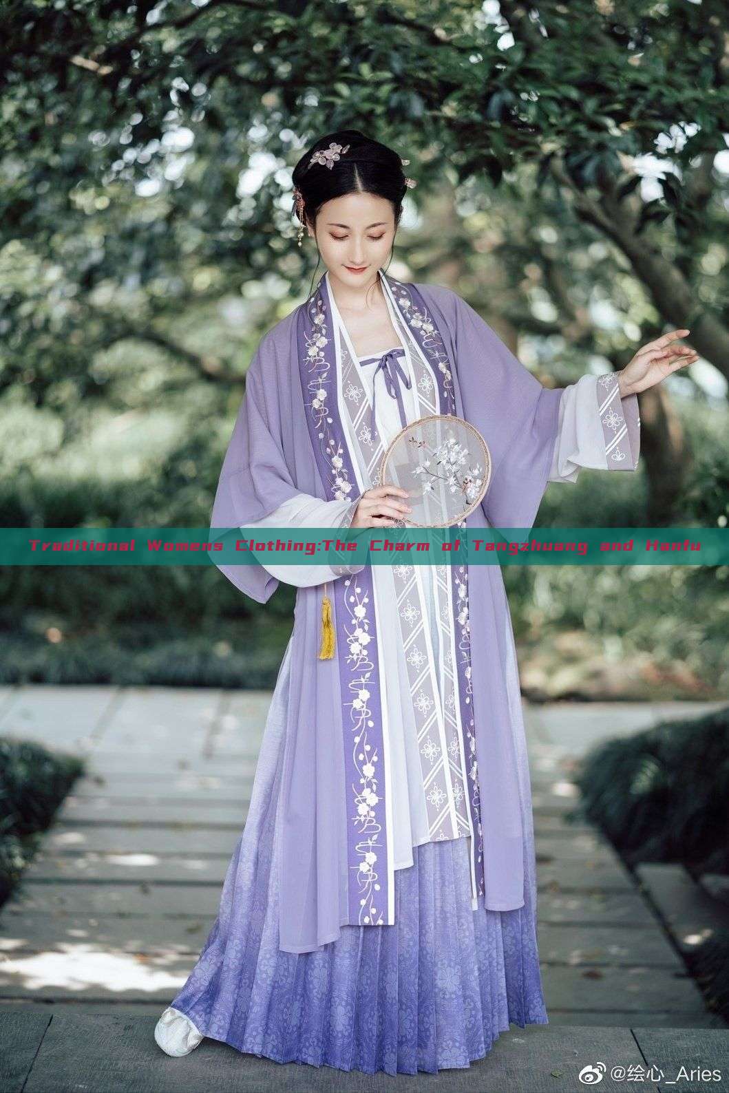 Traditional Womens Clothing:The Charm of Tangzhuang and Hanfu Traditional Womens Clothing:The Charm of Tangzhuang and Hanfu