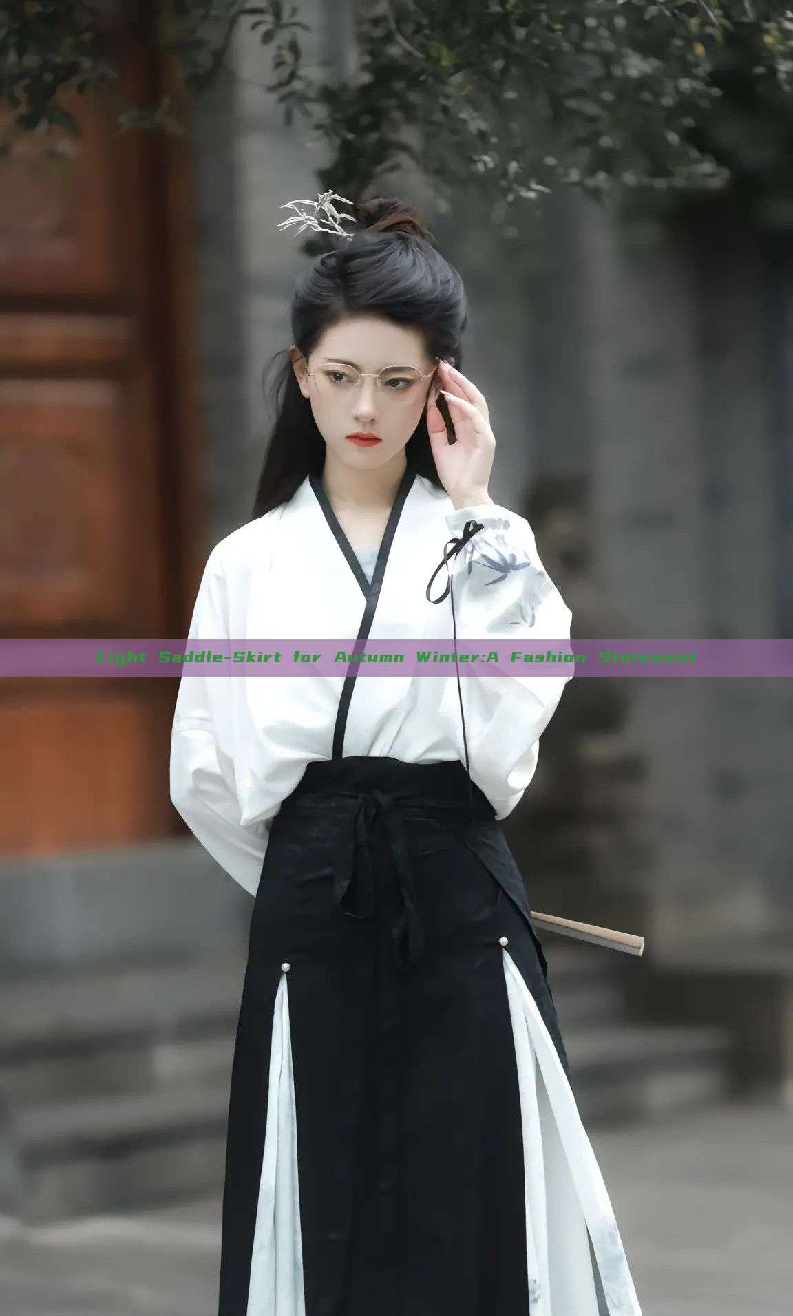 Light Saddle-Skirt for Autumn Winter:A Fashion Statement Light Saddle-Skirt for Autumn Winter:A Fashion Statement
