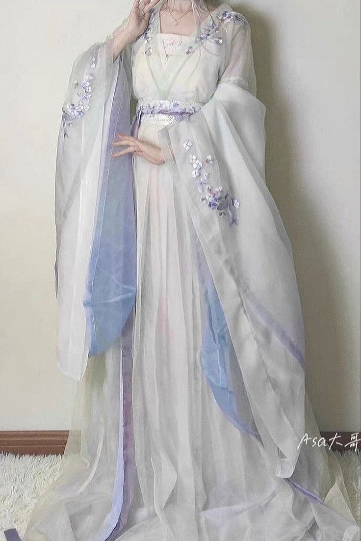 Embracing Modernity in Traditional Qipao:Plus Size New Chinese Style Revival Embracing Modernity in Traditional Qipao:Plus Size New Chinese Style Revival