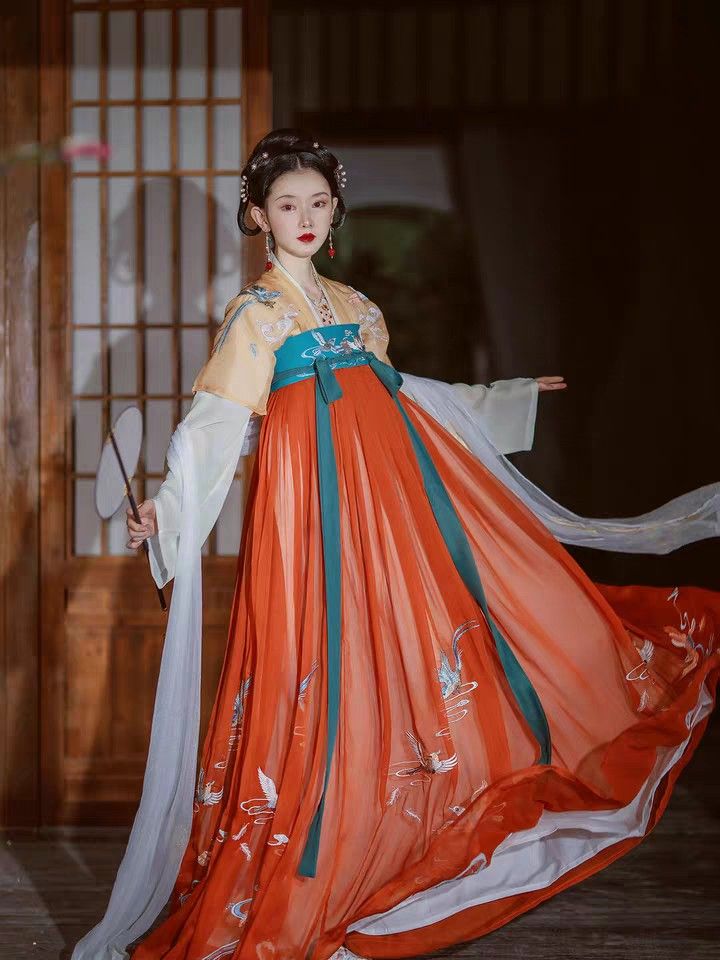 Embracing the New Chinese Style:Plus-Size Cheongsam for Summer Embracing the New Chinese Style:Plus-Size Cheongsam for Summer